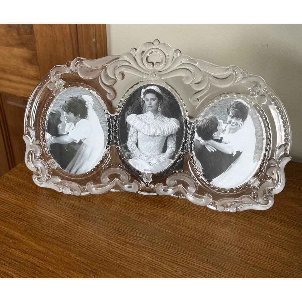 MIKASA Princess Crystal 13" Picture Frame Triple Oval Clear Glass Free Standing